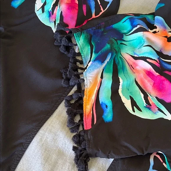 La Blanca Vibrant Floral Swim Coverup - Picture 11 of 11